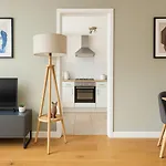 1 Bed Apartment In Battersea