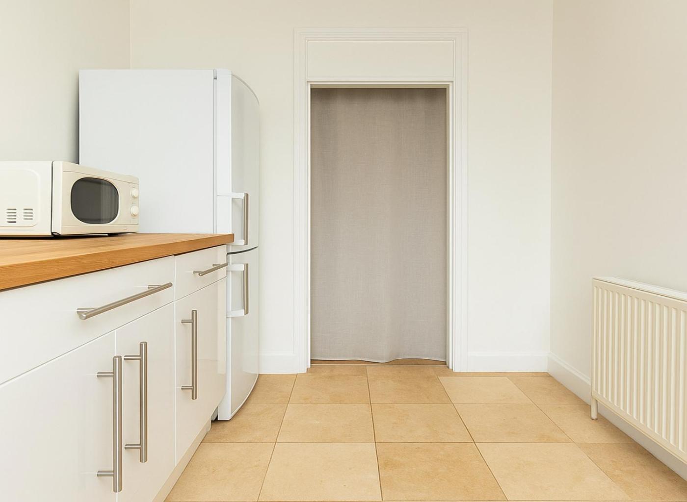 1 Bed In Battersea Apartment